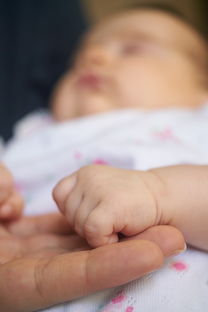 哺乳期怀孕了药流还是人流伤害小？